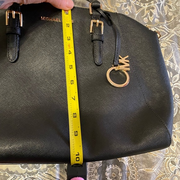 Michael Kors Purse - Picture 5 of 7